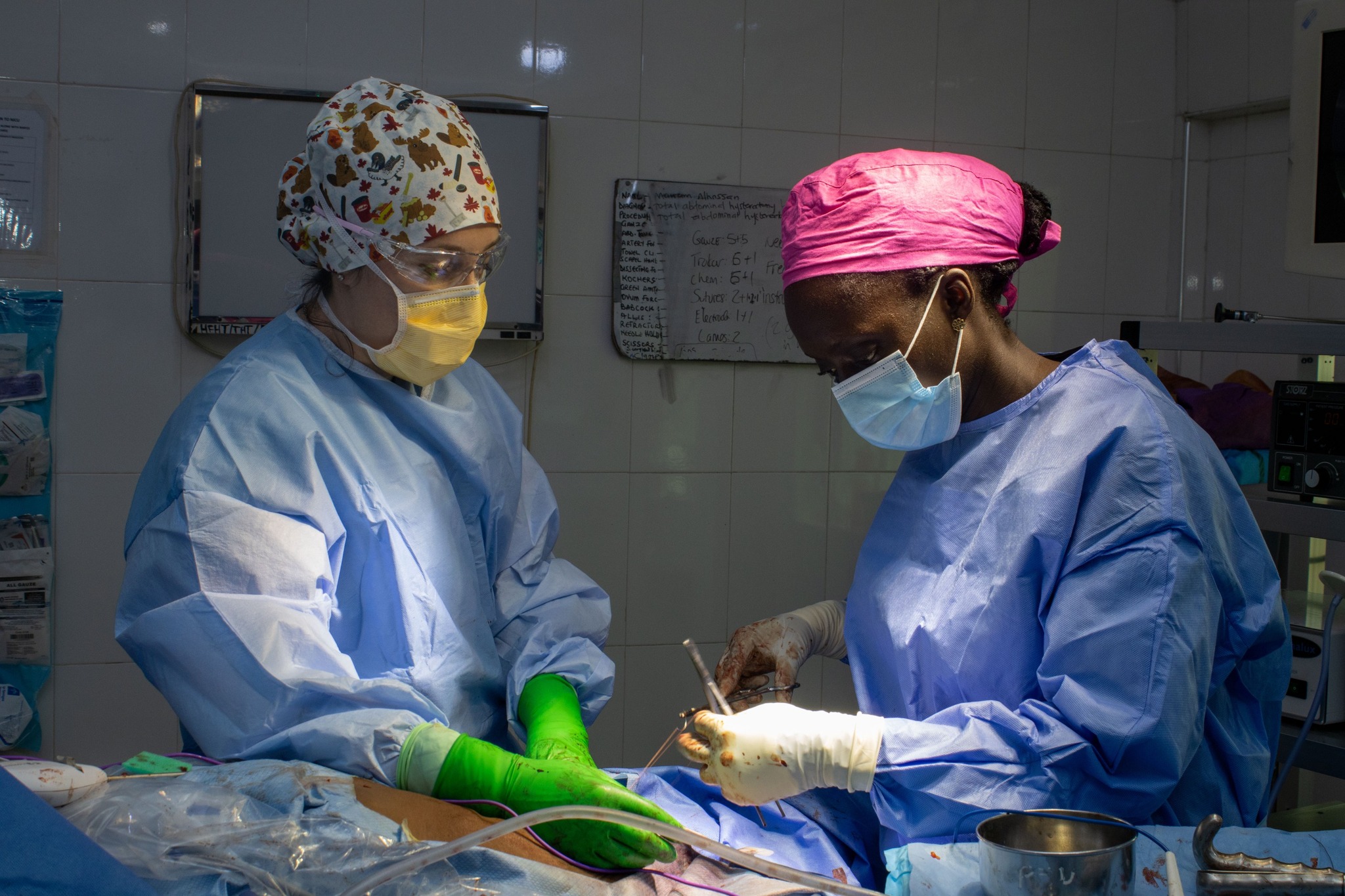 <p>Operation International, Canada Gynae team with in-house Gynae team</p>